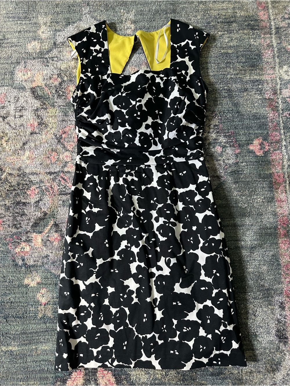 Donna Ricco Black & White Floral Midi Dress with Yellow Lining Newly Dry-Cleaned